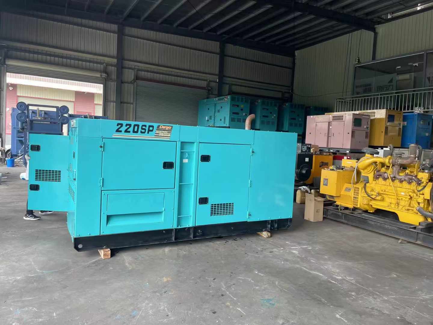 南平800kW 柴油发电机的输出电流波动范围是多少？